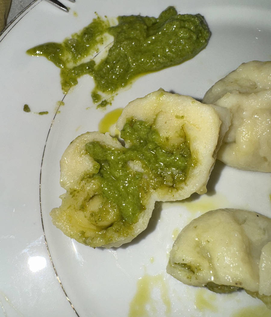 gnocchi ripieni di pesto genovese